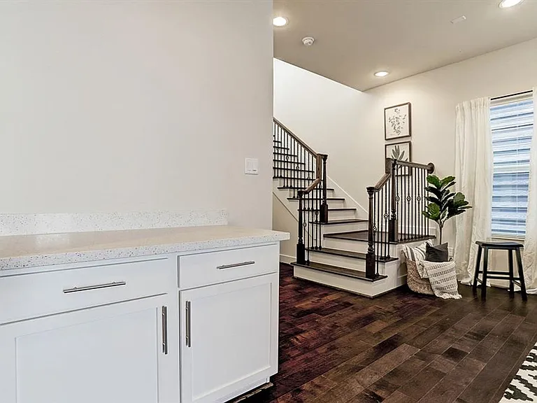 8808 Hollister Pine Ct — Photo 11