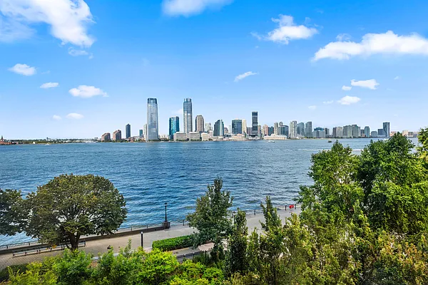 Sold by Compass | media 5