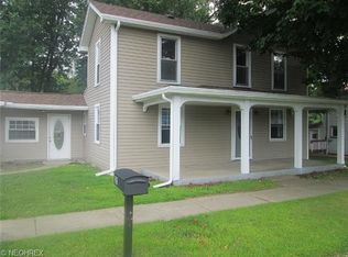20 N Smith St, Dellroy, OH 44620