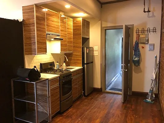 Rented by Lang Realty LLC | media 10