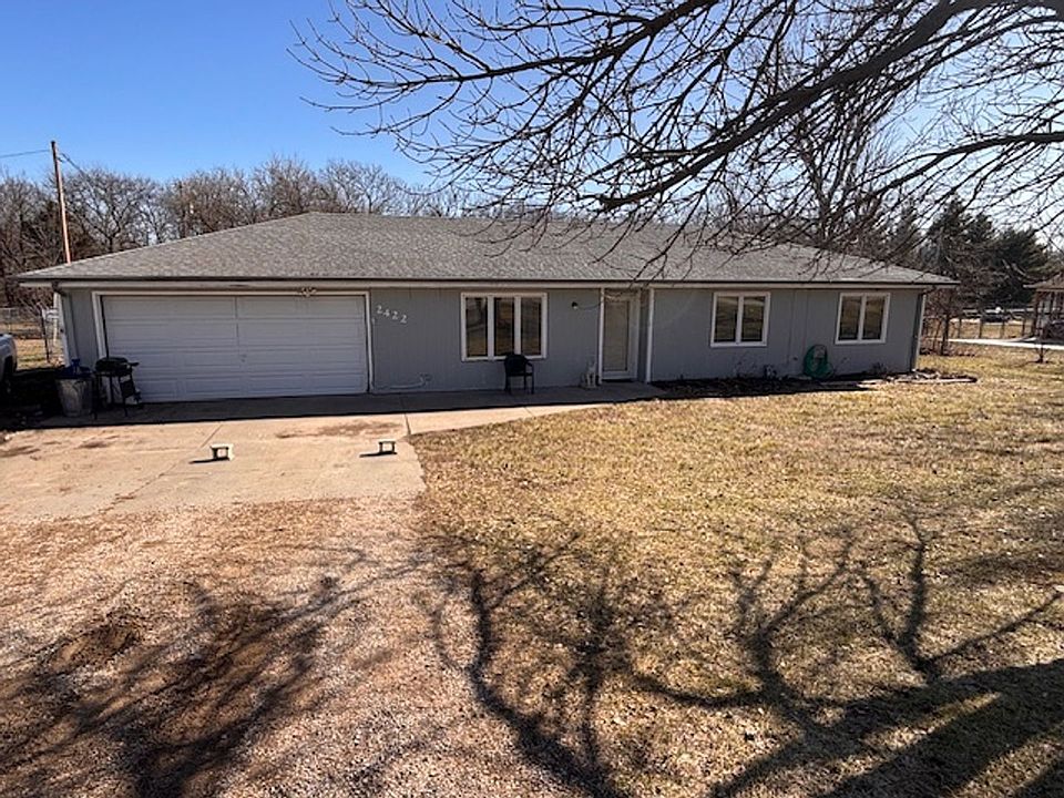 1st image of 2422 Brookfield Dr