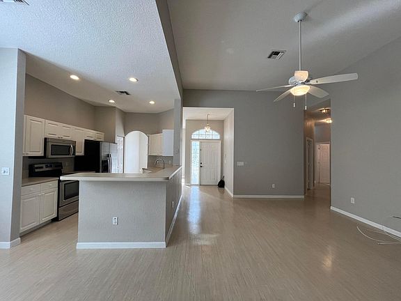 4th image of 13608 Weyburne Drive