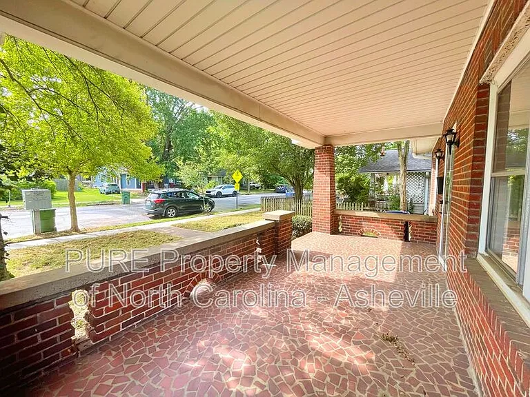 21 Vermont Ave #1 — Photo 14
