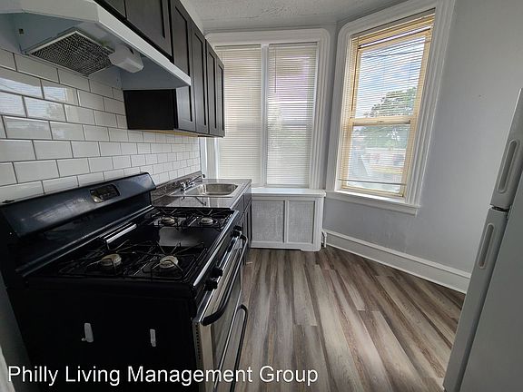4th image of 1242 W Allegheny Ave Floor 3