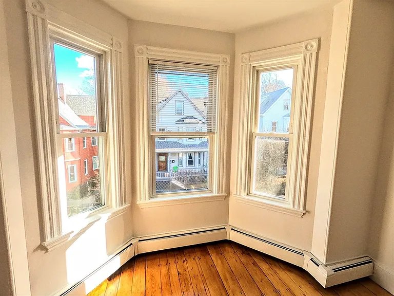 90 Wenham St #3 — Photo 17