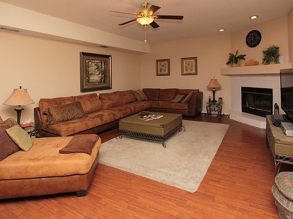 2nd image of 4702 Breeze Ave