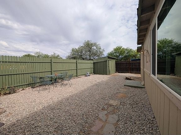 5th image of 2435 N Edith Blvd Unit 2