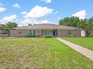 1506 Meadow Glen St, Richardson, TX 75081