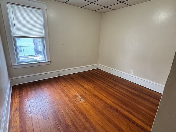 5th image of 164 Tremont St #1