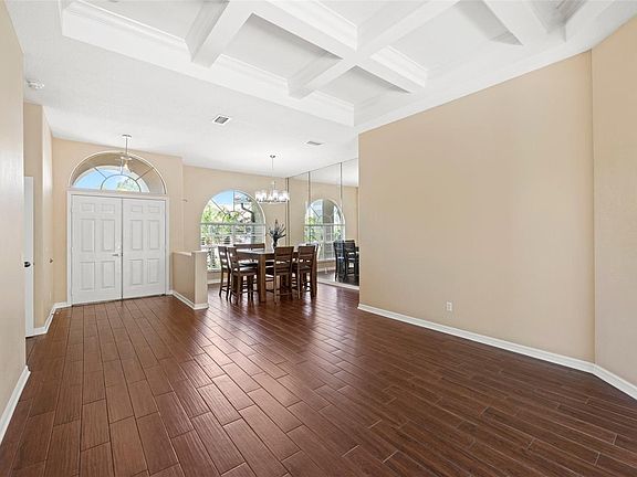 3rd image of 4830 Flagstone Dr