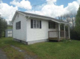 9495 Crescent Rd, Glade Spring, VA 24340