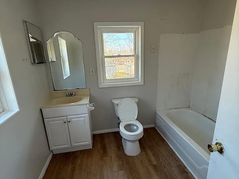 1703 Singleton St #C — Photo 7