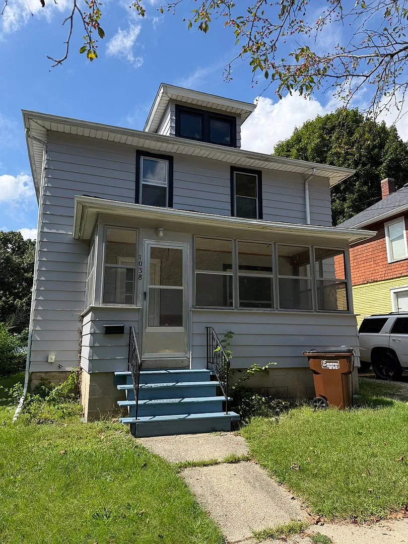 1038 Greenwood Ave. — Photo 1