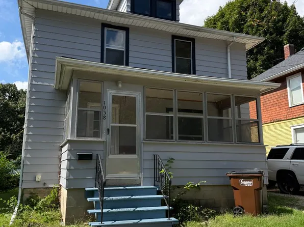1038 Greenwood Ave, Jackson, MI 49203