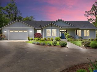 8077 Highland Rd, Independence, OR 97351