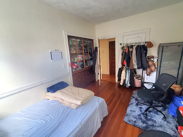 77 Walnut St — Photo 6