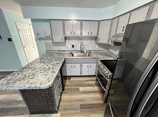 7238 Hazelcrest Dr, Hazelwood, MO 63042