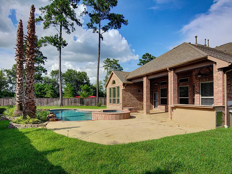 34 Canoe Bend Ct — Photo 3