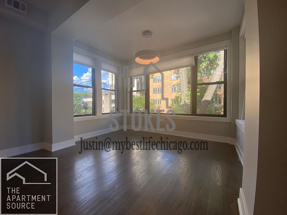 1st image of 1120 N Oakley Blvd #3F