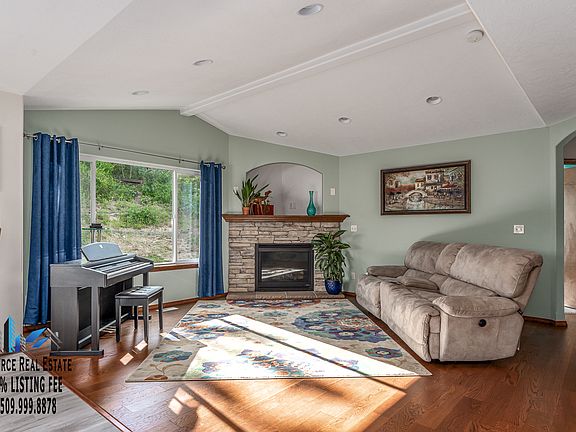 3rd image of 2026 S Canyon Woods Ln