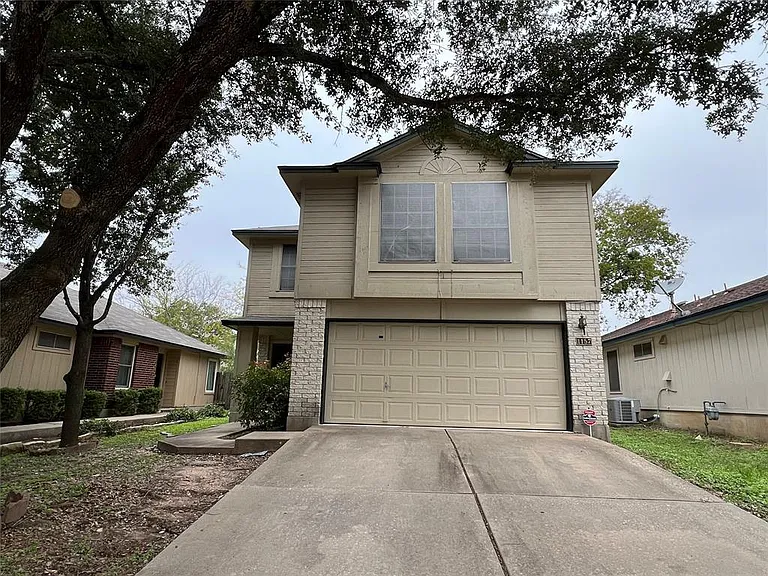 1157 Kentra Dr — Photo 2
