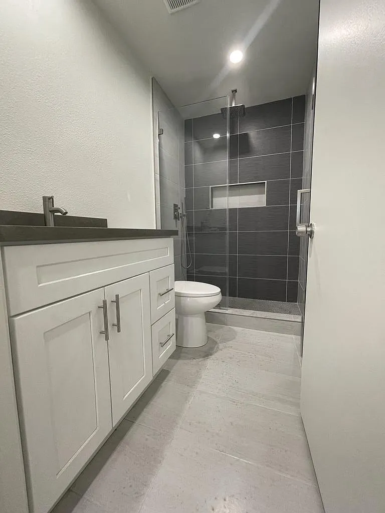 8828 Burnet Ave — Photo 3