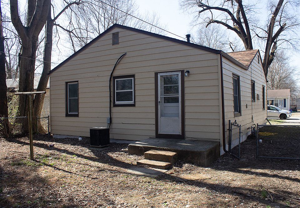 1st image of 1105 Richard Dr #1105