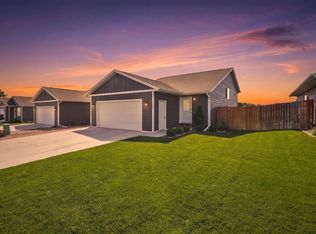 1107 Diamond Ridge Blvd, Rapid City, SD 57703