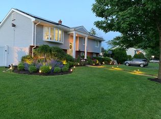 171 Truman Ter, Paramus, NJ 07652