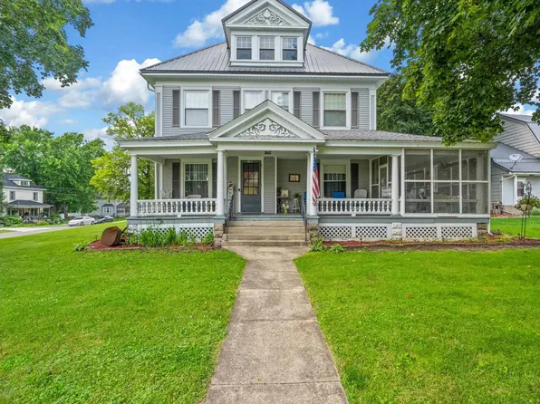 75 West Charles Street, Markesan, WI 53946
