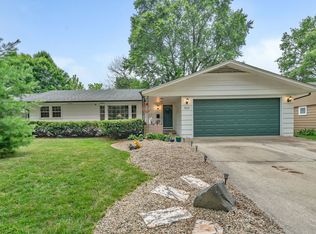 925 Maitland Dr, Lockport, IL