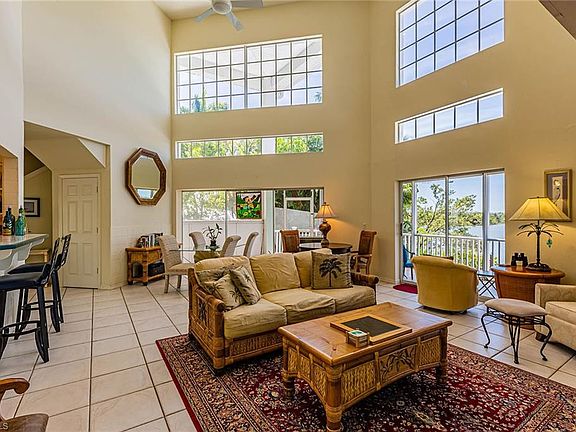 4th image of 745 Palm Point Dr
