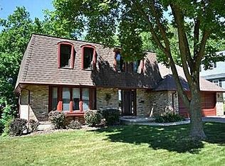 3111 Alleghany Dr NE, Cedar Rapids, IA 52402