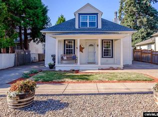 143 E Elmore St, Lebanon, OR 97355