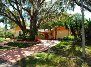 1824 Oak Forest Dr W, Clearwater, FL 33759