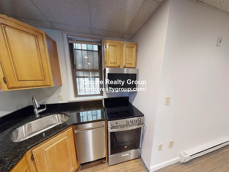 77 Park Dr #B — Photo 2