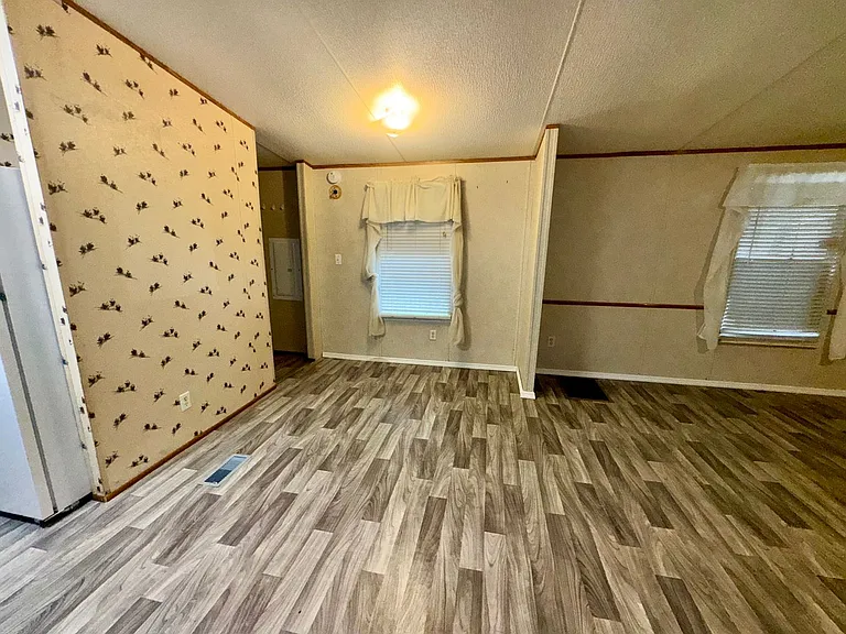 641 Bayou Dr — Photo 6