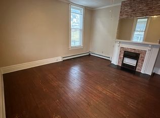 127 Edgington Ln APT 1, Wheeling, WV 26003