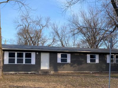 107 W Lakeview St, Centralia, MO, 65240