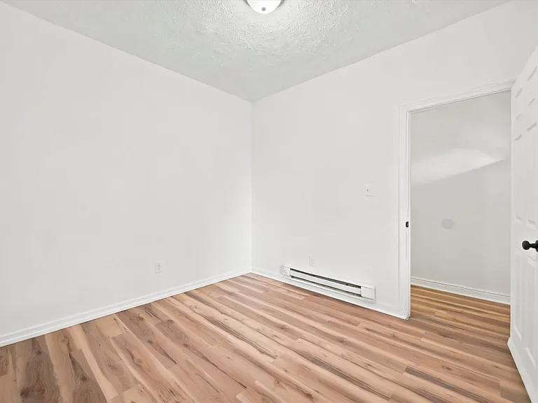 5135 Folsom St — Photo 13