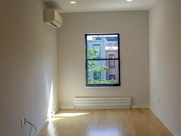 646 Greene Ave #4 — Photo 6
