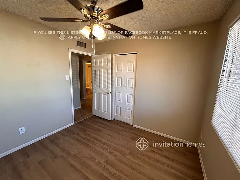 6731 W Denton Ln — Photo 13