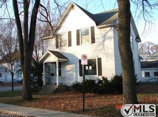 1001 Hays Park Ave, Kalamazoo, MI 49001