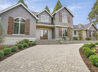 13615 Knaus Rd, Lake Oswego, OR 97034