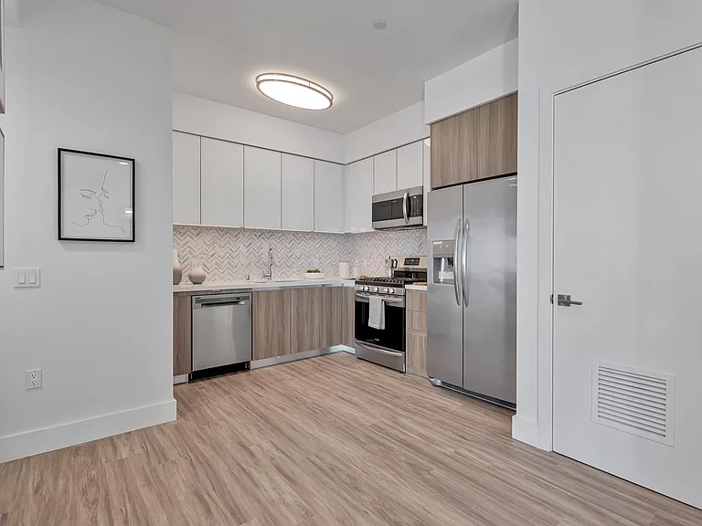 Motor & Tabor Apartments — Photo 8