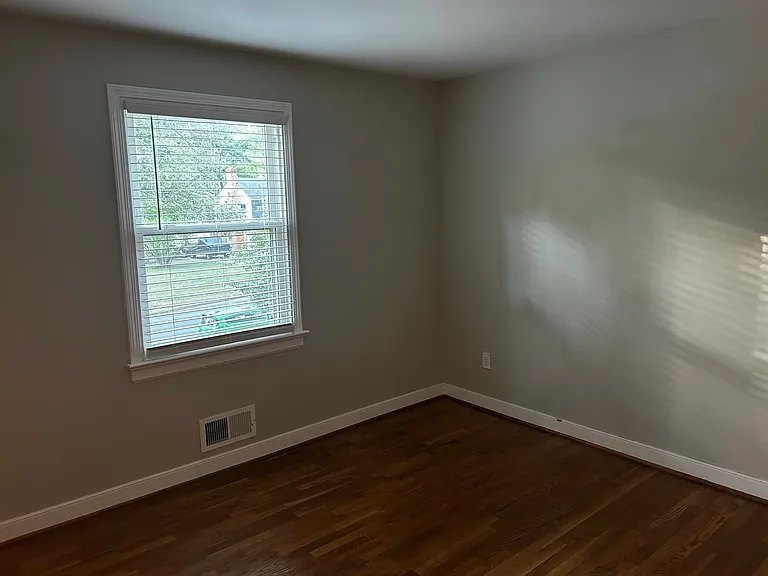 2307 Carrollwood Ct — Photo 12