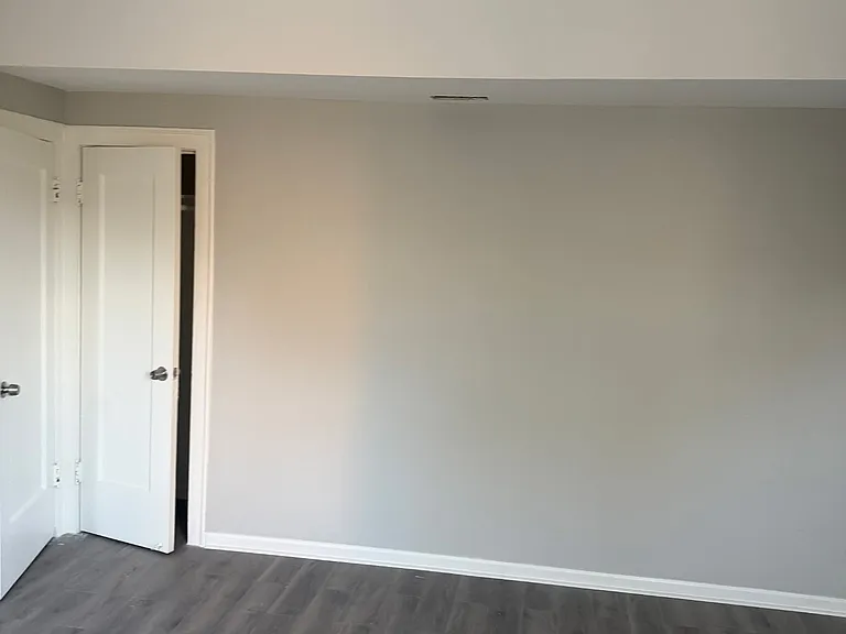 7353 S King Dr #2 — Photo 2