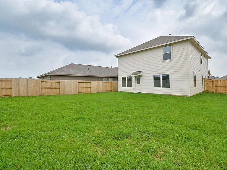 18566 Cepagatti Dr — Photo 35
