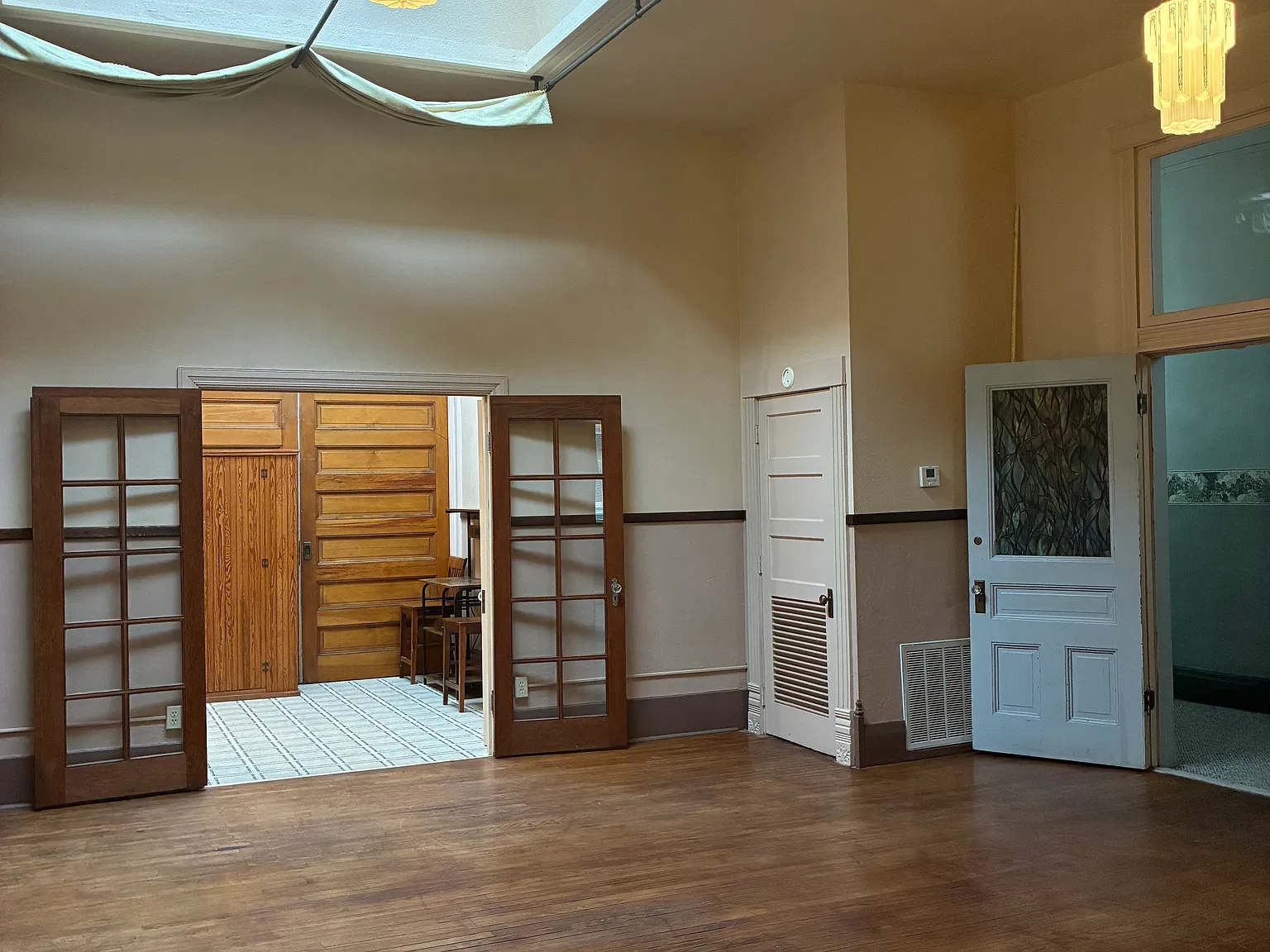 2 bed, 1200 sqft, $1,000 — Photo 4
