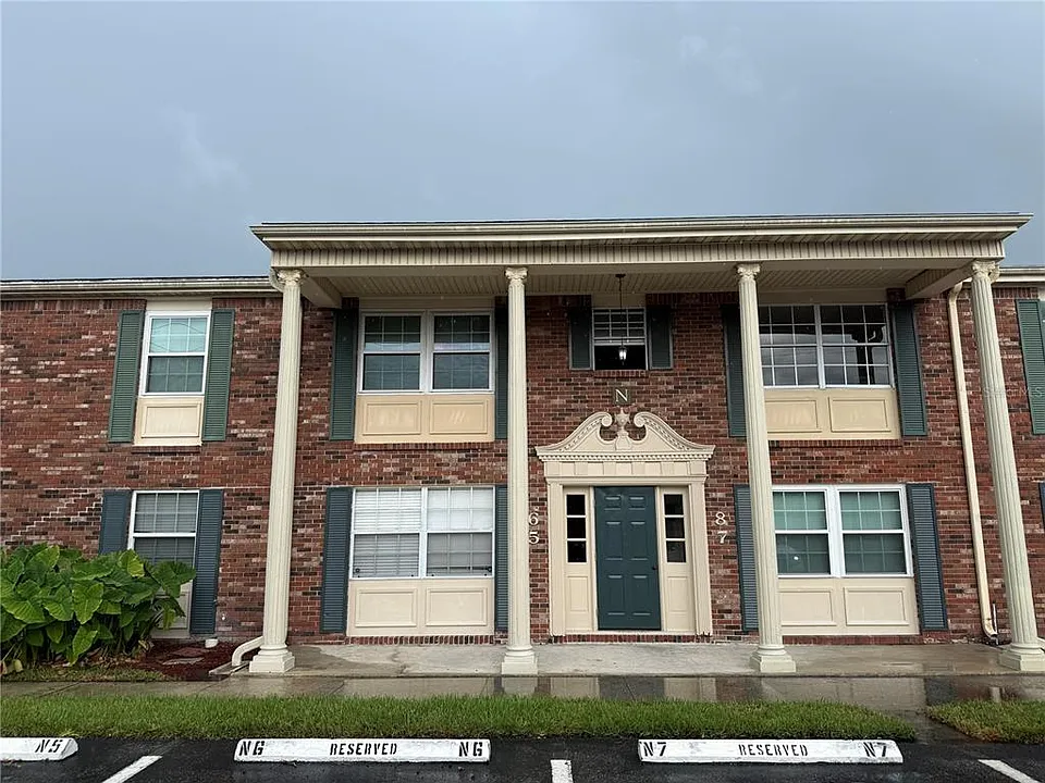 1920 E Edgewood Dr E #N8